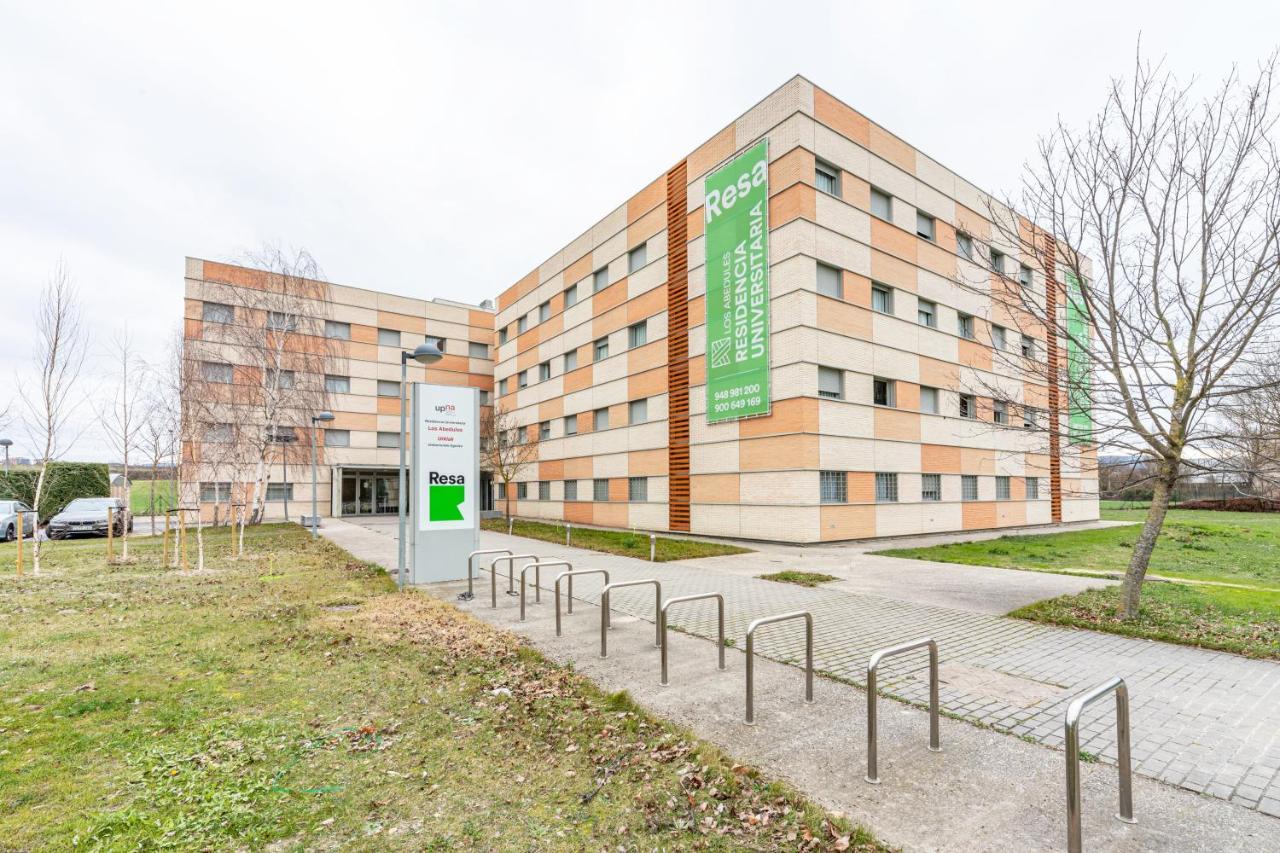 Residencia Universitaria Resa Los Abedules Pamplona Luaran gambar