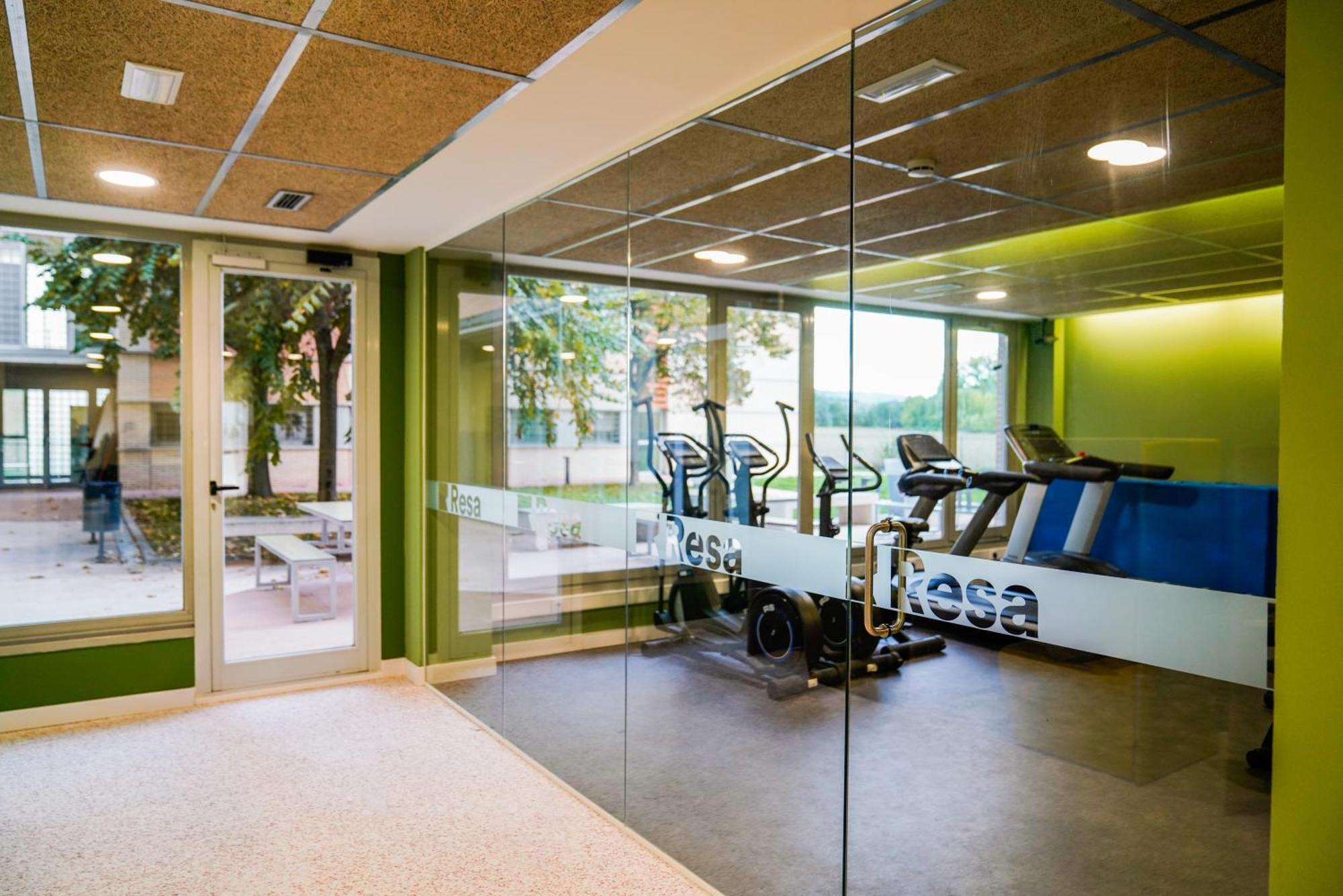 Residencia Universitaria Resa Los Abedules Pamplona Luaran gambar