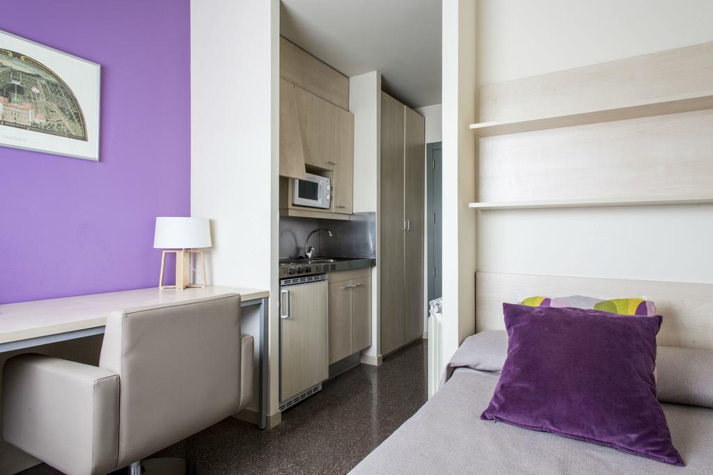 Residencia Universitaria Resa Los Abedules Pamplona Luaran gambar