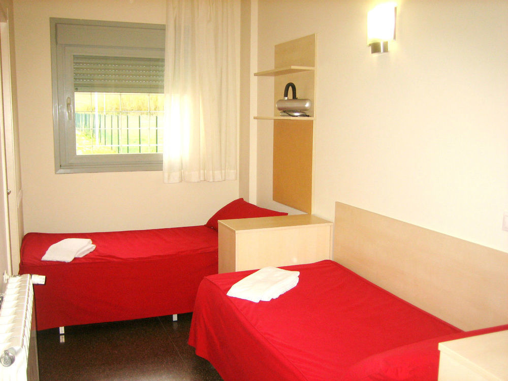 Residencia Universitaria Resa Los Abedules Pamplona Luaran gambar