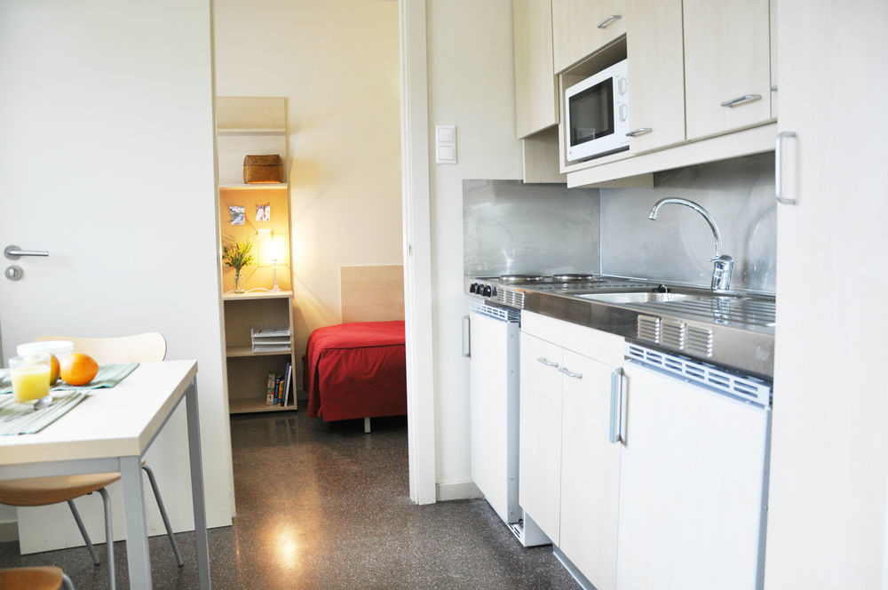 Residencia Universitaria Resa Los Abedules Pamplona Luaran gambar